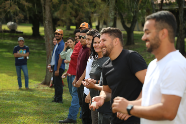 people tossing eggs